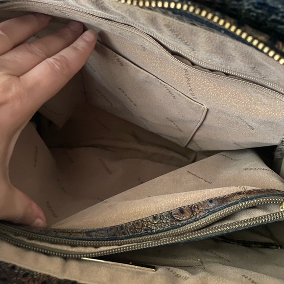 Brahmin Cedar Finley Carryall🤎💙 RARE HTF💎 - Picture 8 of 12